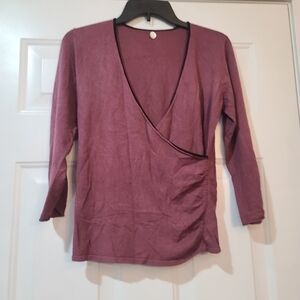 Margaret O'leary pullover sweater size small.